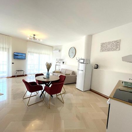 Trani Suite - Moro 10 Exteriör bild