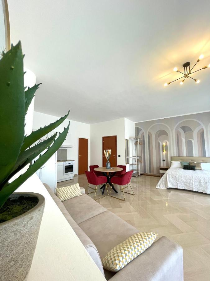 Trani Suite - Moro 10 Exteriör bild