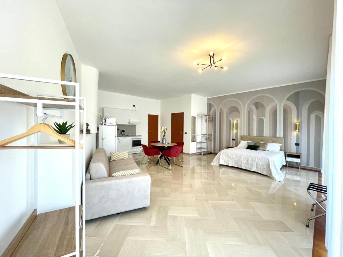 Trani Suite - Moro 10 Exteriör bild