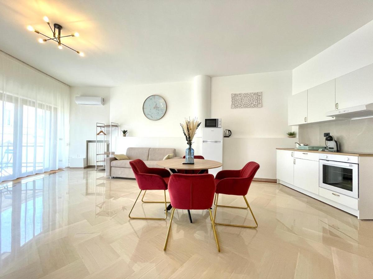 Trani Suite - Moro 10 Exteriör bild