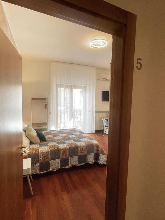 Trani Suite - Moro 10 Exteriör bild